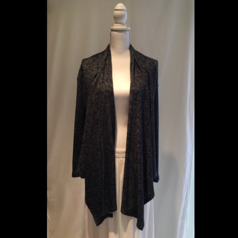 Lightweight Cardigan - So Versatile! - image 2